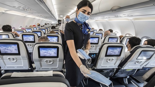 5 Early Indicators of the COVID-19 Vaccine's Impact on Air Travel